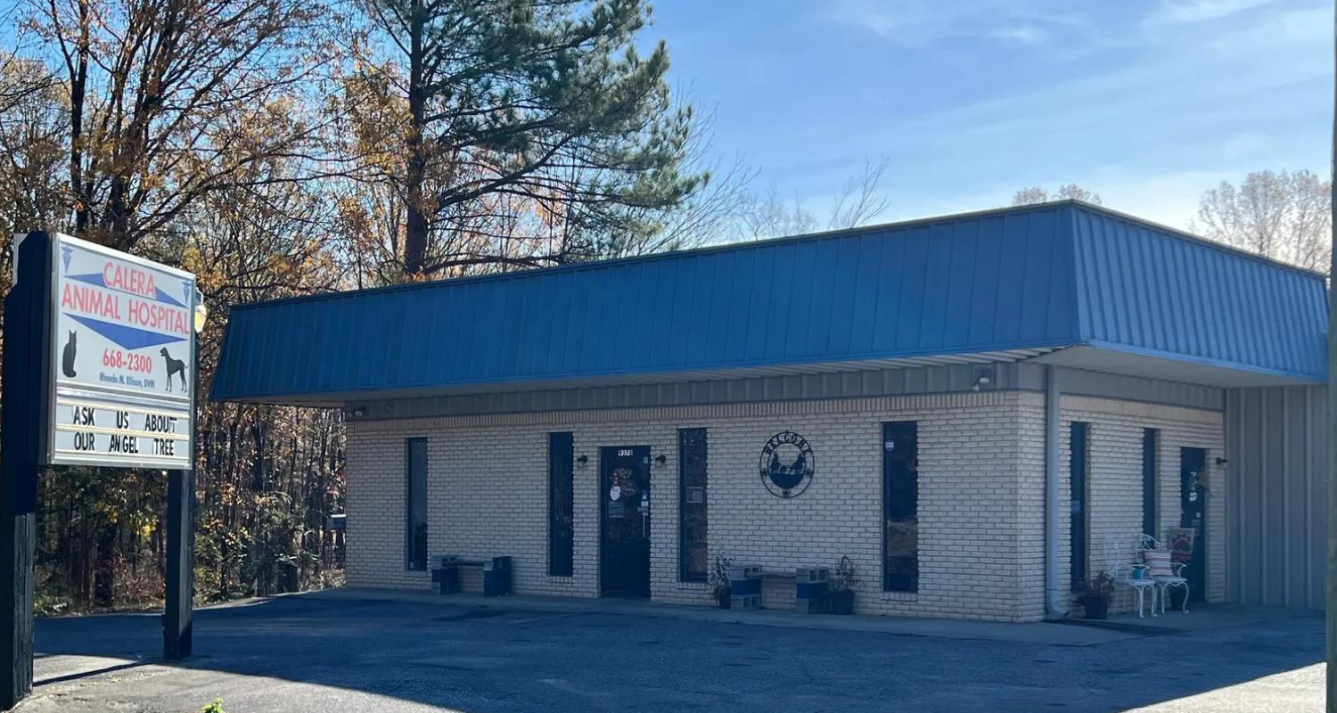 Calera Animal Hospital front view